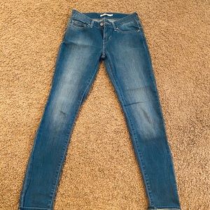 Levi’s Skinny Jeans 711